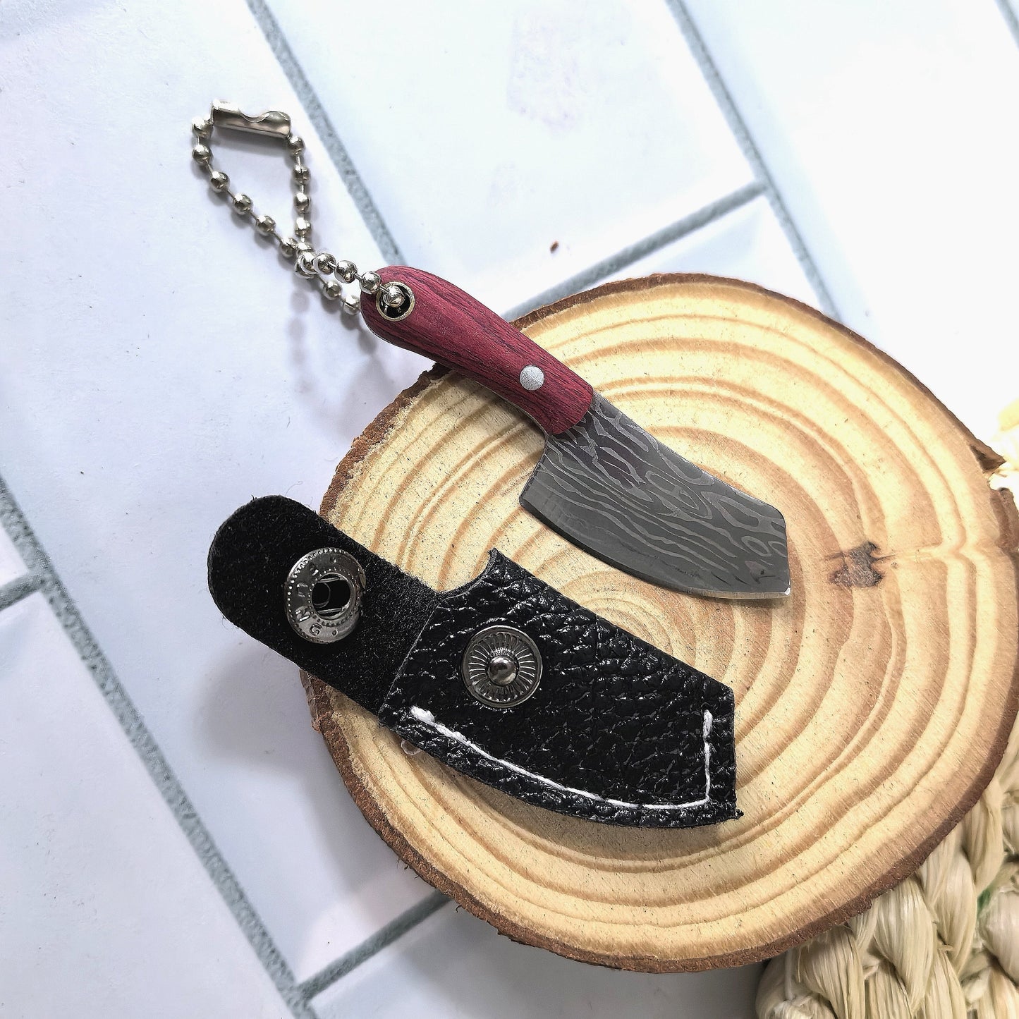 Stainless steel mini toy kitchen knife keychain, express box opening knife, knife with lid