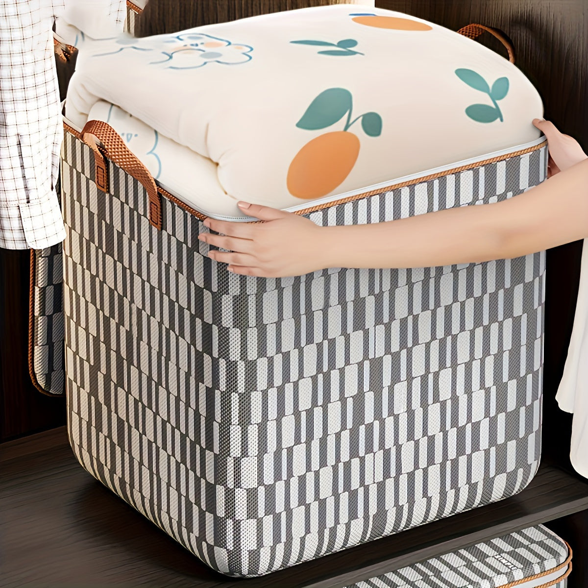Extra Large Foldable Duffel Bag - Lightweight and portable, easy to store and transport, durable polyester, spacious interior - perfect for quilts and moving