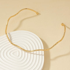 Women's Minimalist Geometric Golden Tone Metal Choker Necklace Bohemian Vacation & Everyday Jewelry Year Round Versatile Elegant Design for Casual or Formal Outfits Formal Accessory Goldtone Finish Sleek Modern Look