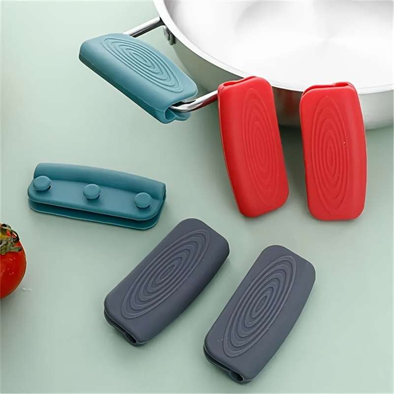 1 pair of silicone handles, anti-scalding and anti-slip