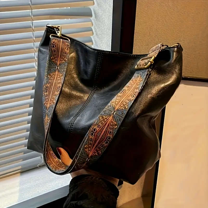 Bohemian style large capacity women's shoulder bag