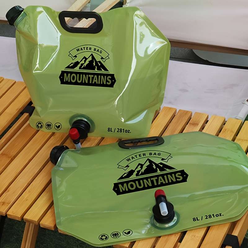 7.99L Folding Water Container