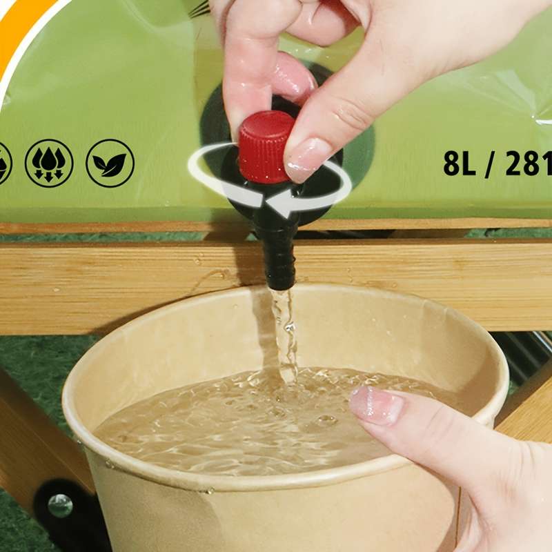 7.99L Folding Water Container