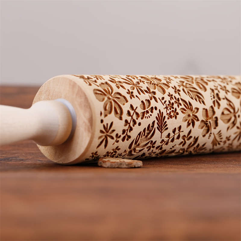 1pc Flower Leaf Rolling Pin (34.8cm), Wooden Embossed Dough Roller, Kitchen Gadgets