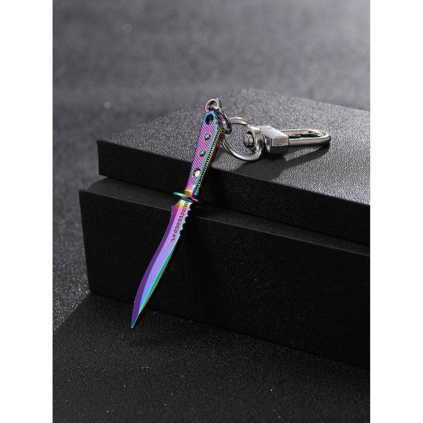 Men's metal knife model keychain, gamer fashion model keyring accessories