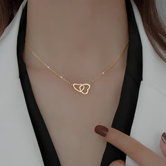 Elegant & Cute Heart to Heart Pendant Necklace for Women Golden Tone Interconnected Hearts Symbolizing Love & Harmony Delicate Chain for Casual Attire Parties & Valentine's Day Gift Year Round Jewelry Heart Necklace Party Accessory Twisted Heart D