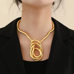 Bendable Snake Chain Necklace Punk Hip Hop Style Adjustable Golden Toned Metal Jewelry for Women Versatile Everyday & Party Accessory Durable Year Round Wear Statement Accessory Edgy Accessory Textured Metallic Finish