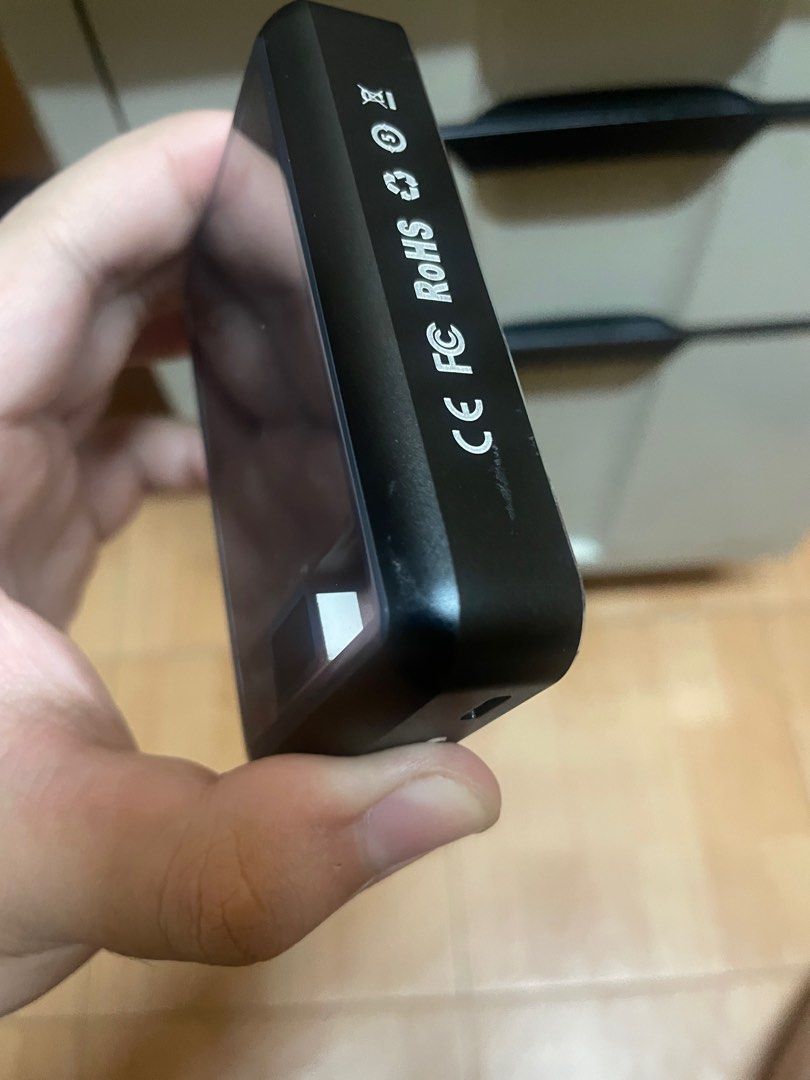 MAGNETIC WIRELESS POWERBANK