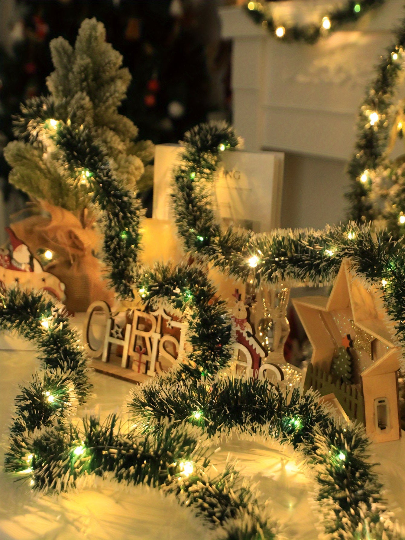 1 Set of 30 LED Battery Operated Christmas Green Metallic Twist Tinsel Garland for Classic Home  Party  Bedroom  Indoor Decorations   Classic Style Hanging Greenery (Batteries Not Included)