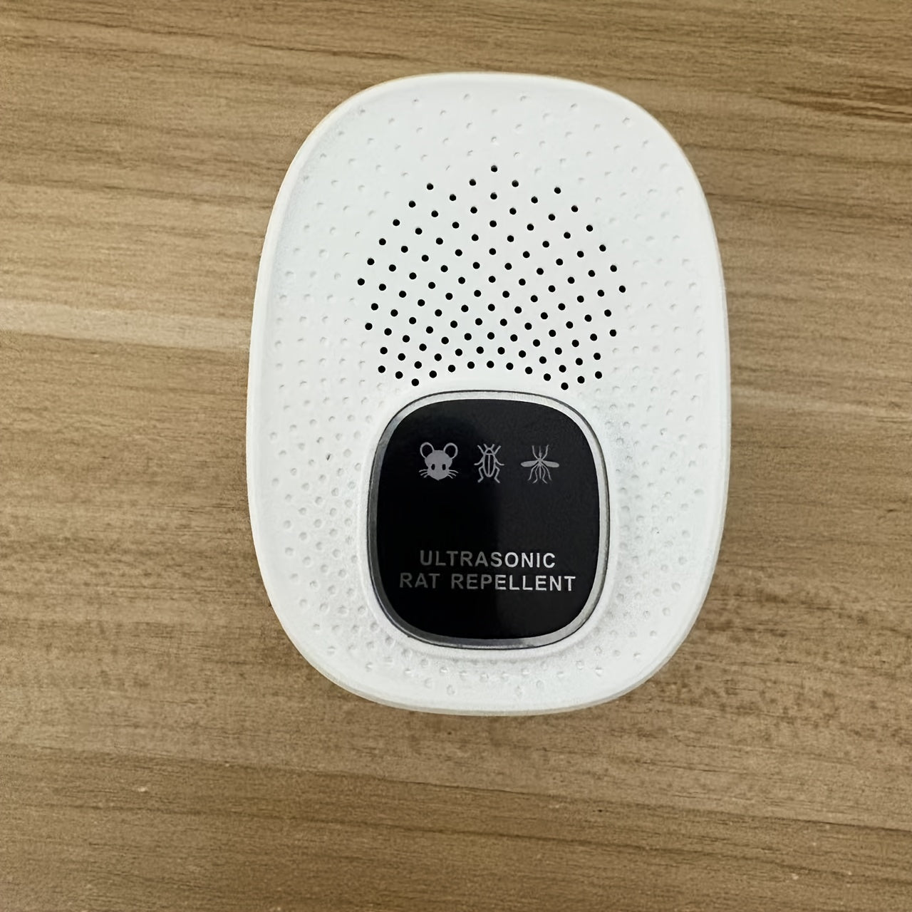 Intelligent Multi Frequency Soundwave technology Pest Repellent System for Indoor Use  Effective Against Mosquitoes  Ants  Cockroaches  Mice  Fleas  Beetles  and Other Insects  Non Toxic  Safe for Humans  Homes  Offices  and Hotels to Create a Healthy Liv