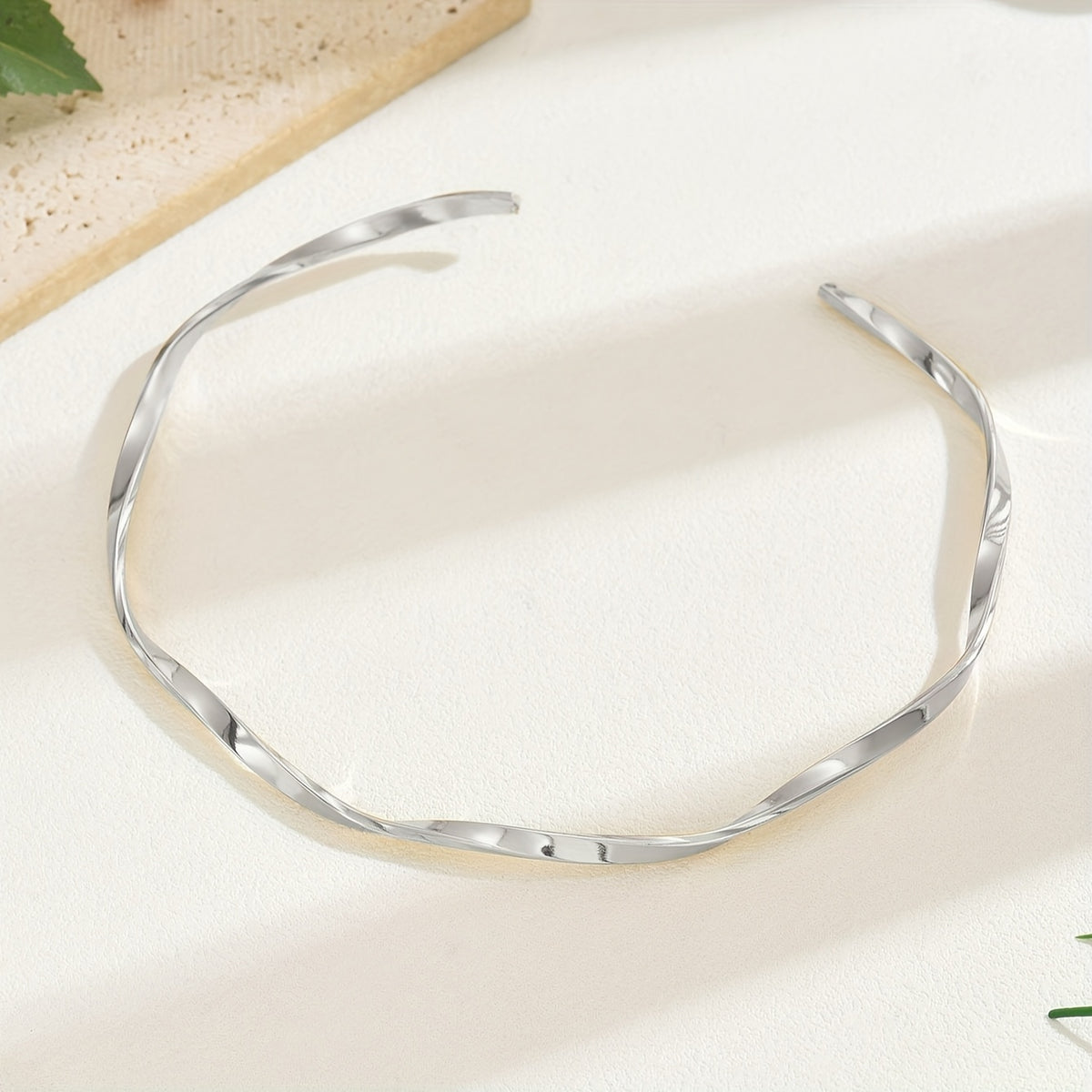 Women's Minimalist Necklace   Elegant Everyday & party Jewelry  Year Round Neutral Tone Chain for Casual Formal Outfits   Simple Chic Layering Necklace for Everyday & Special Occasions  Versatile Fashion Accessory  Polished Finish