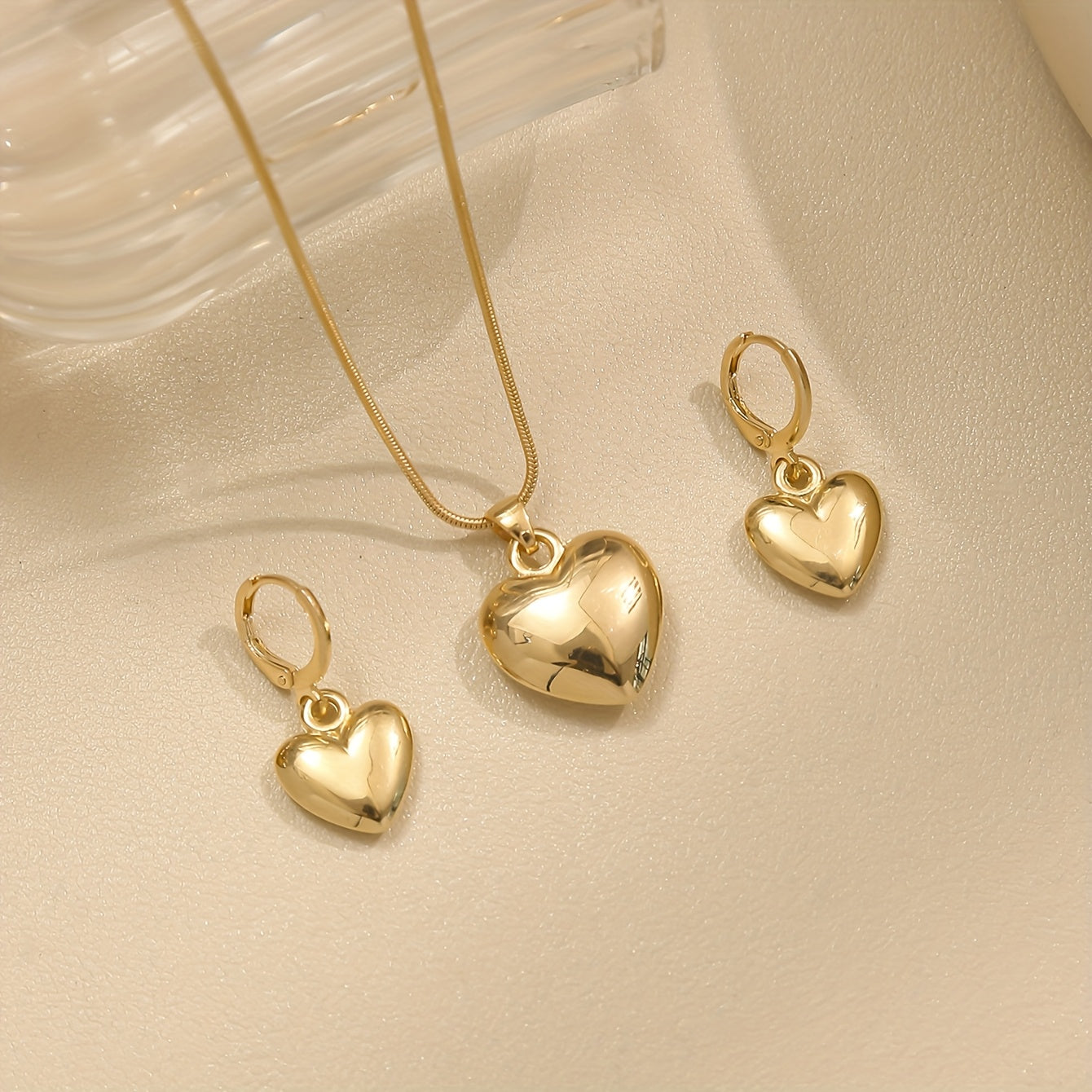 3pcs French Minimalist Heart Necklace and Earrings Set   Interlocking Snake Chain Collar & Dangling Hoops  for Women's Everyday Wedding Party Jewelry  Year Round Minimalist