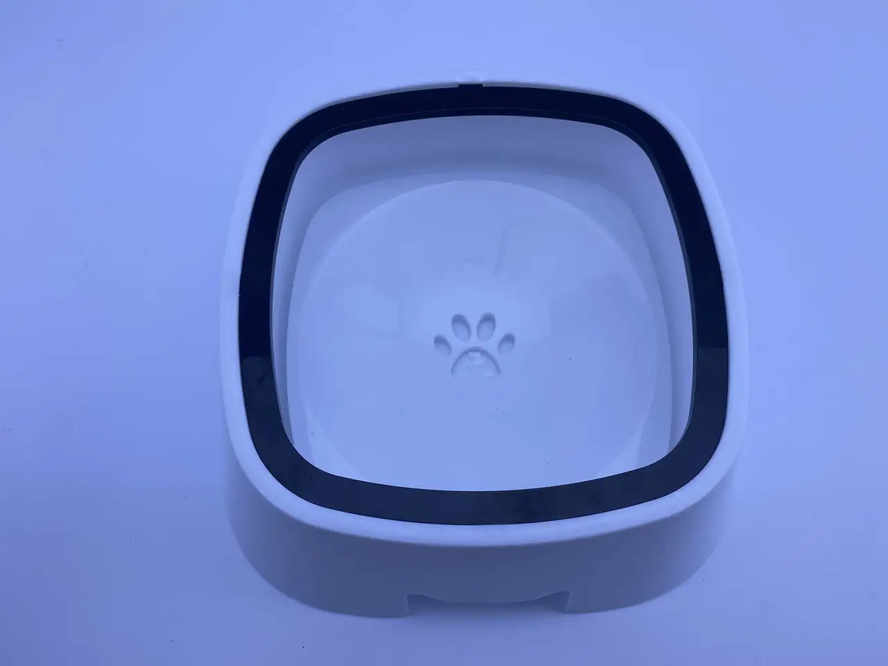 Non-spill bowl with a floating disk for dogs and cats Magic Bowl 1.5 l