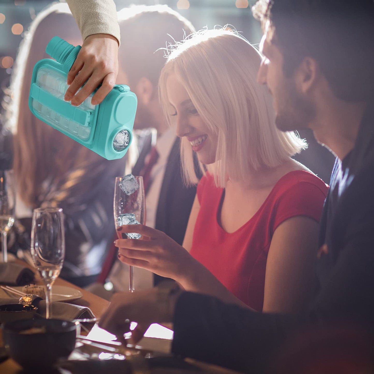 Ice Cube Trays Freezer 2 in 1 Portable Ice Tray Bottle with Lid Holds 17 Ice Cubes