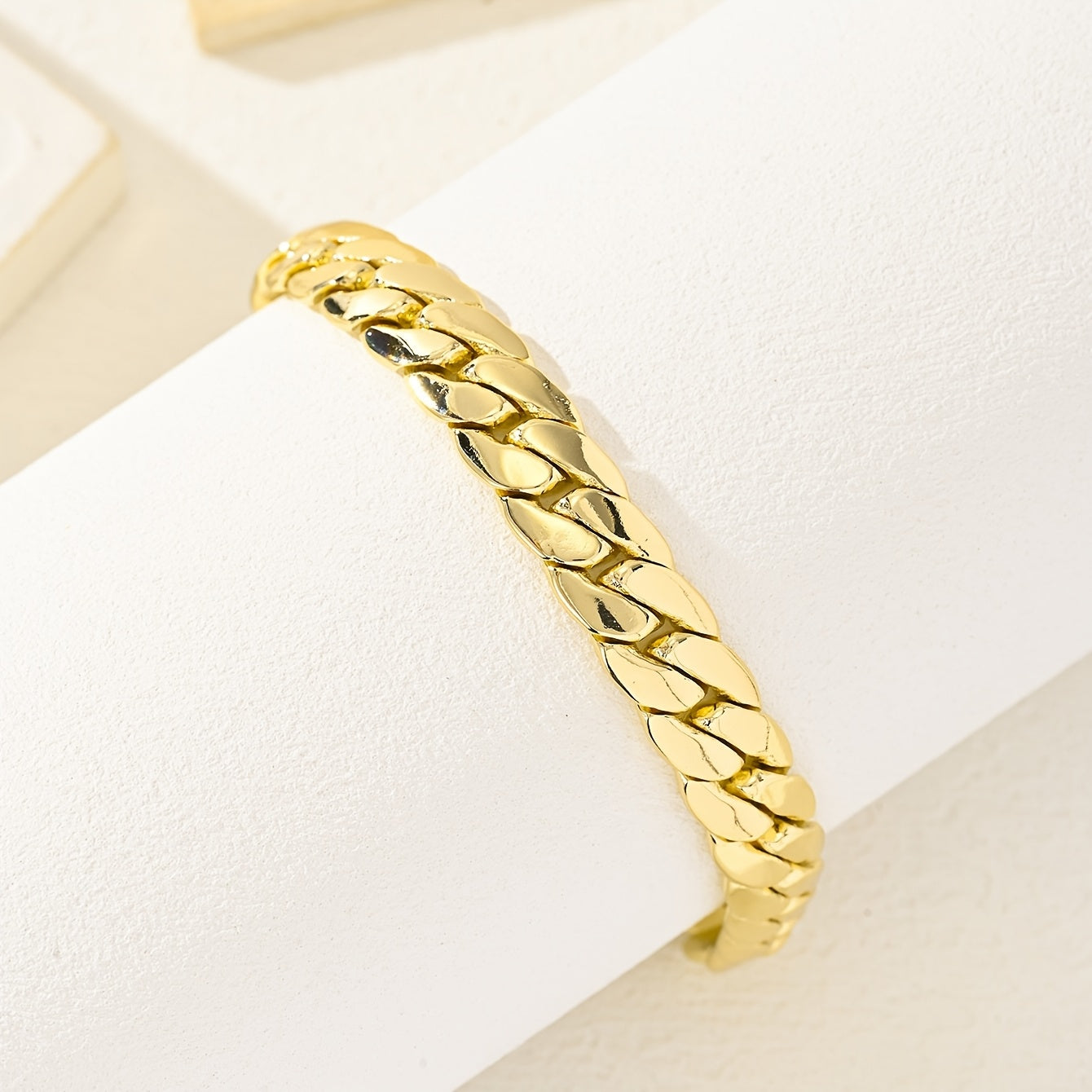 1pc 14K Golden Plated Cuban Chain Necklace   Heavy Duty Cuban Link Jewelry  ic Free Men's & Women's Daily Wear  Party & Holiday Gift (Christmas/Halloween/Thanksgiving)   Year Round Luxury Accessory  14K Golden Plated Chain for Year Round Style &