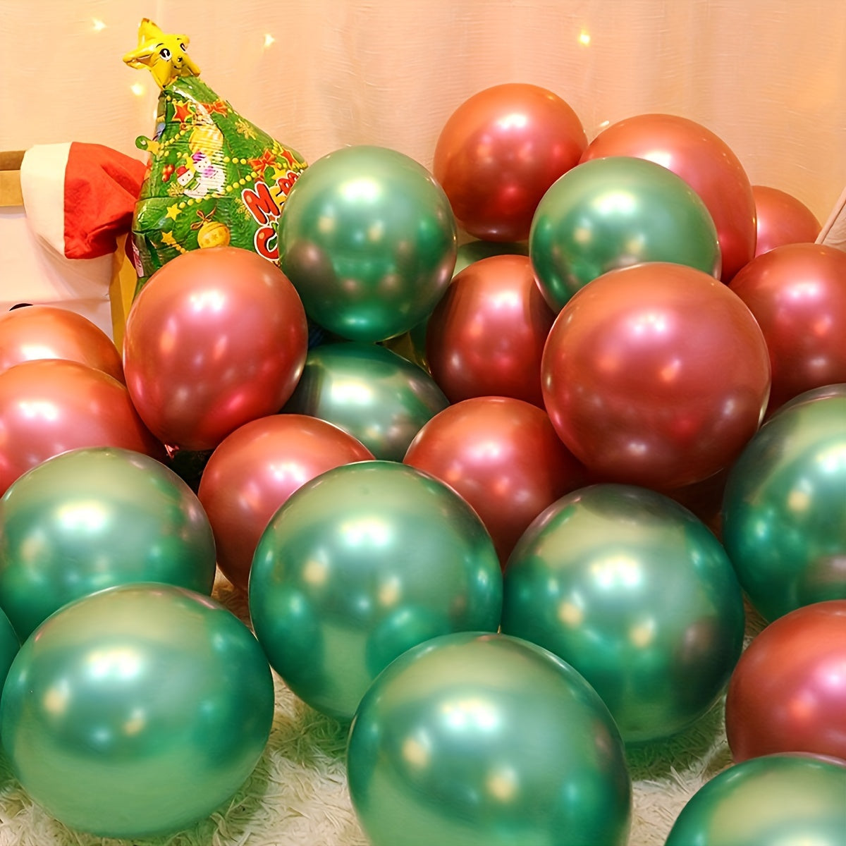 30pcs 25.4 cm Christmas Latex Balloons   Golden Green Red Confetti with Snowflake & Holly Patterns  Shiny Metallic Finish  Helium Ready for Indoor/Outdoor Xmas New Year Party Decorations (No Helium Included)   Durable & Easy Setup