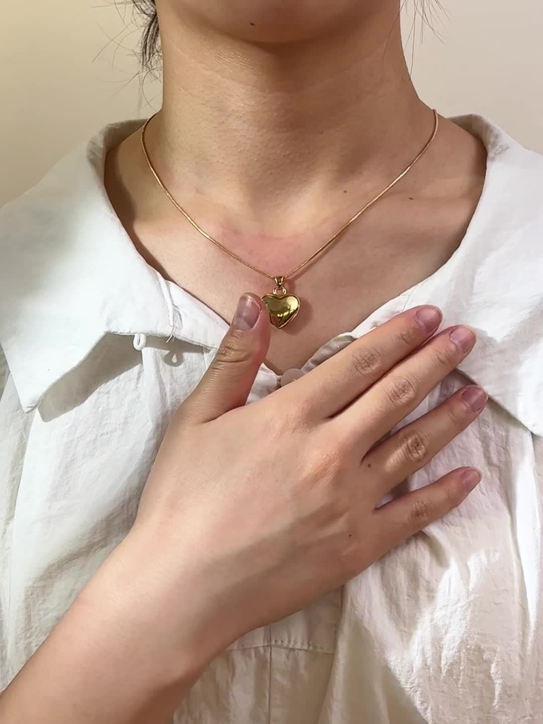 3pcs French Minimalist Heart Necklace and Earrings Set   Interlocking Snake Chain Collar & Dangling Hoops  for Women's Everyday Wedding Party Jewelry  Year Round Minimalist