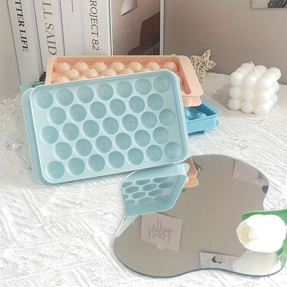 Easy-to-remove 33-cube ice maker tray