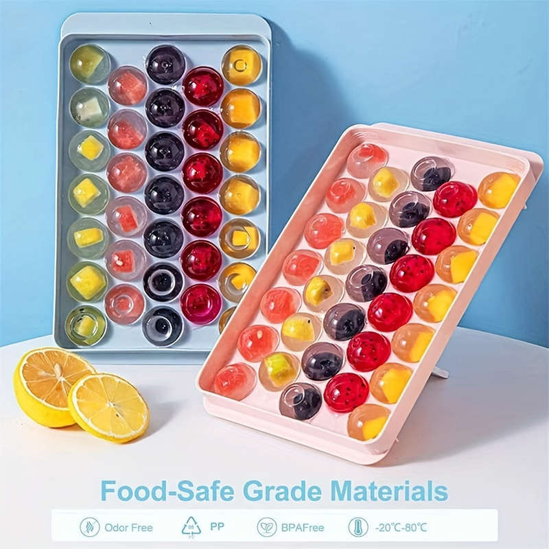 Easy-to-remove 33-cube ice maker tray