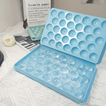 Easy-to-remove 33-cube ice maker tray
