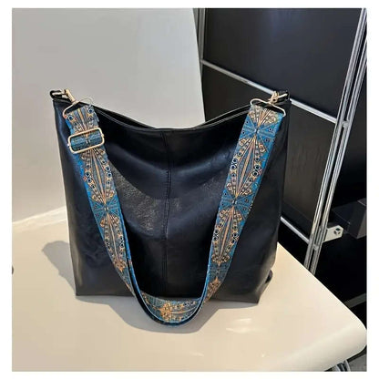 Bohemian style large capacity women's shoulder bag