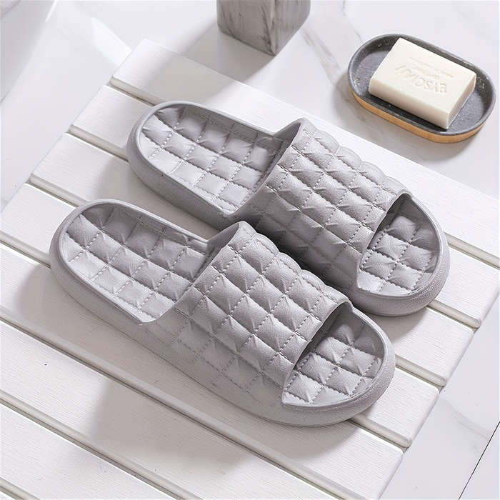 Quilted EVA slippers