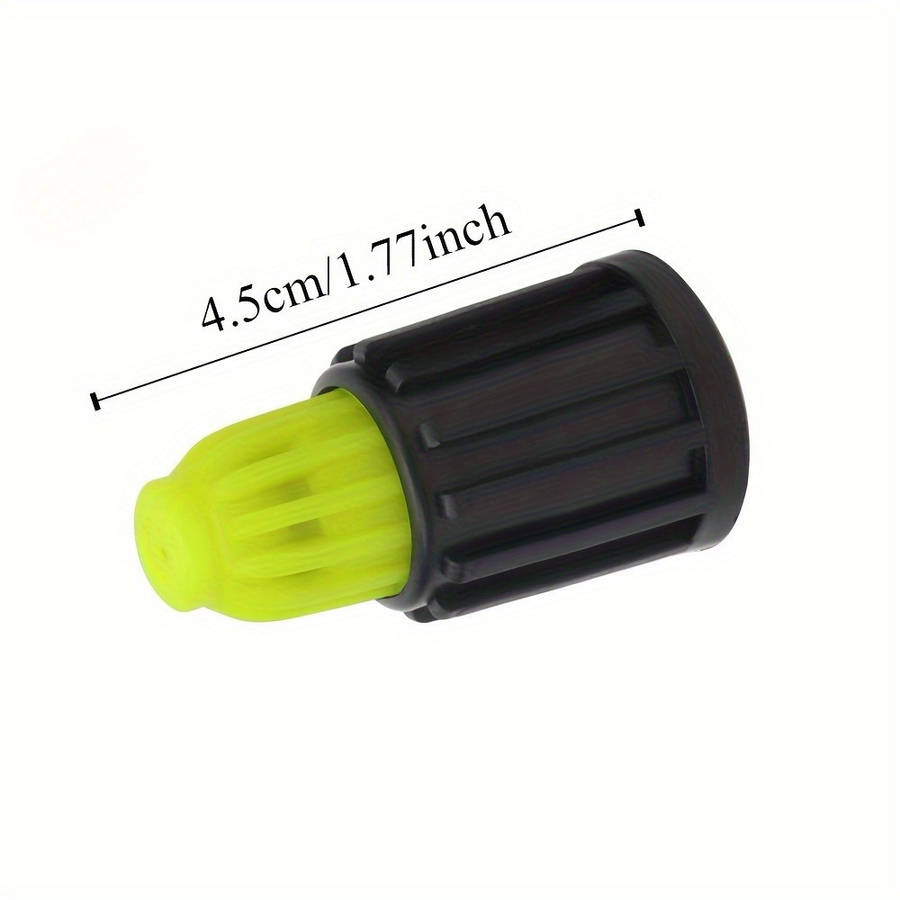 Adjustable nozzle pressure spray bottle