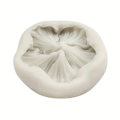 1 flower-shaped chocolate mold