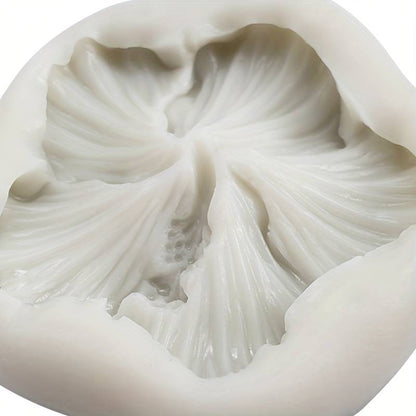 1 flower-shaped chocolate mold