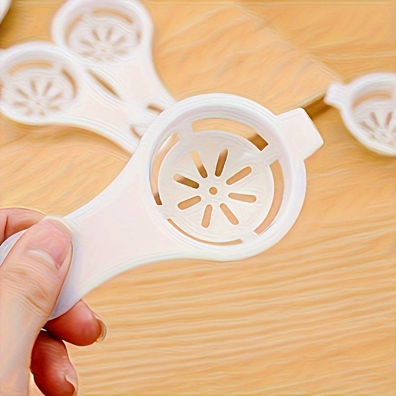 1. Sustainable wheat straw egg yolk separator