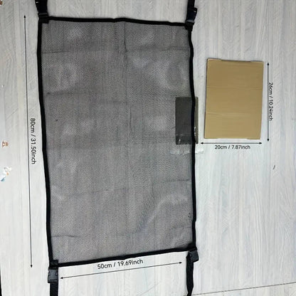 One large-capacity roof storage net with expandable mesh storage pockets.