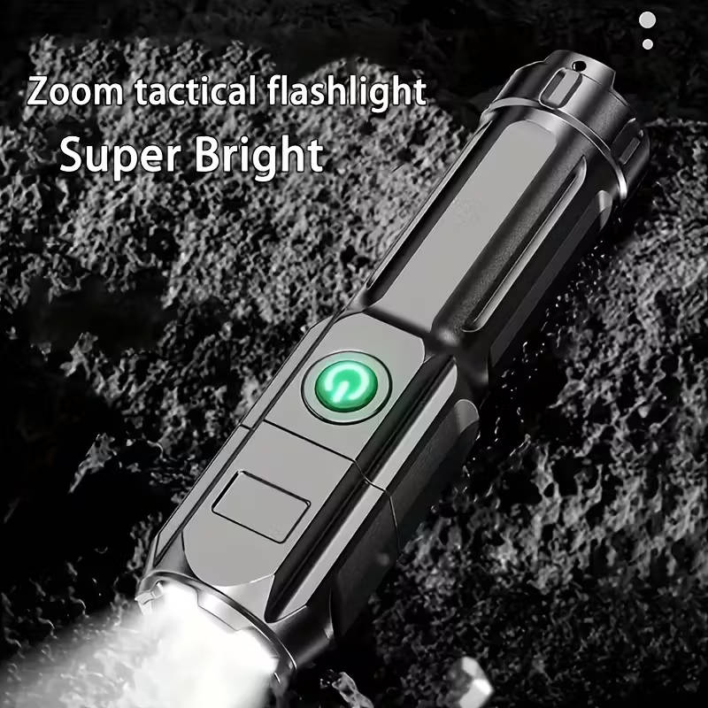 A powerful zoom flashlight