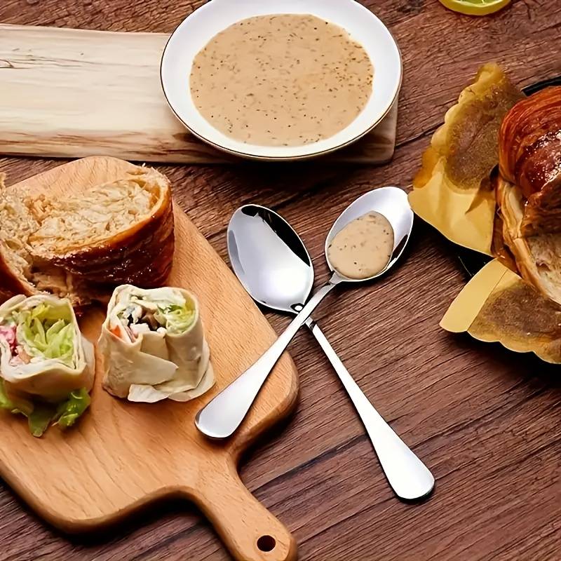 One stainless steel spoon, cartoon happy bee carved spoon, fun spoon, coffee spoon, ice spoon.