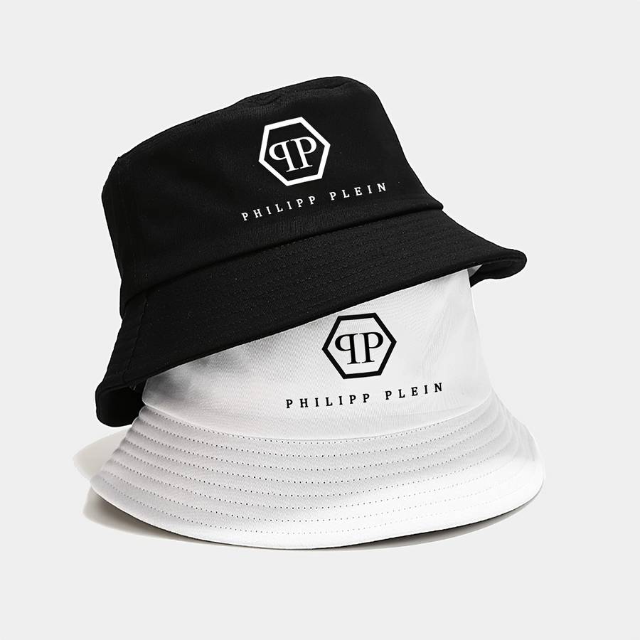 One Philipp Plein bucket hat, made of lightweight polyester, with logo design, foldable.