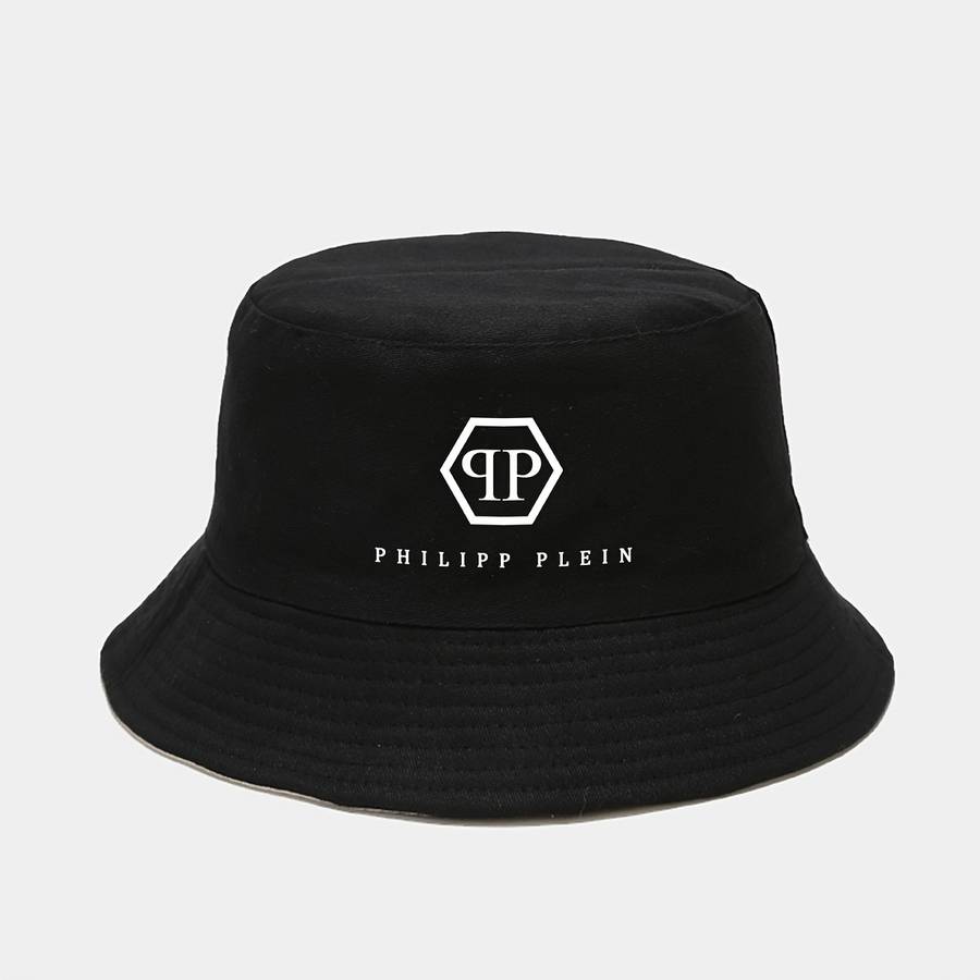 One Philipp Plein bucket hat, made of lightweight polyester, with logo design, foldable.