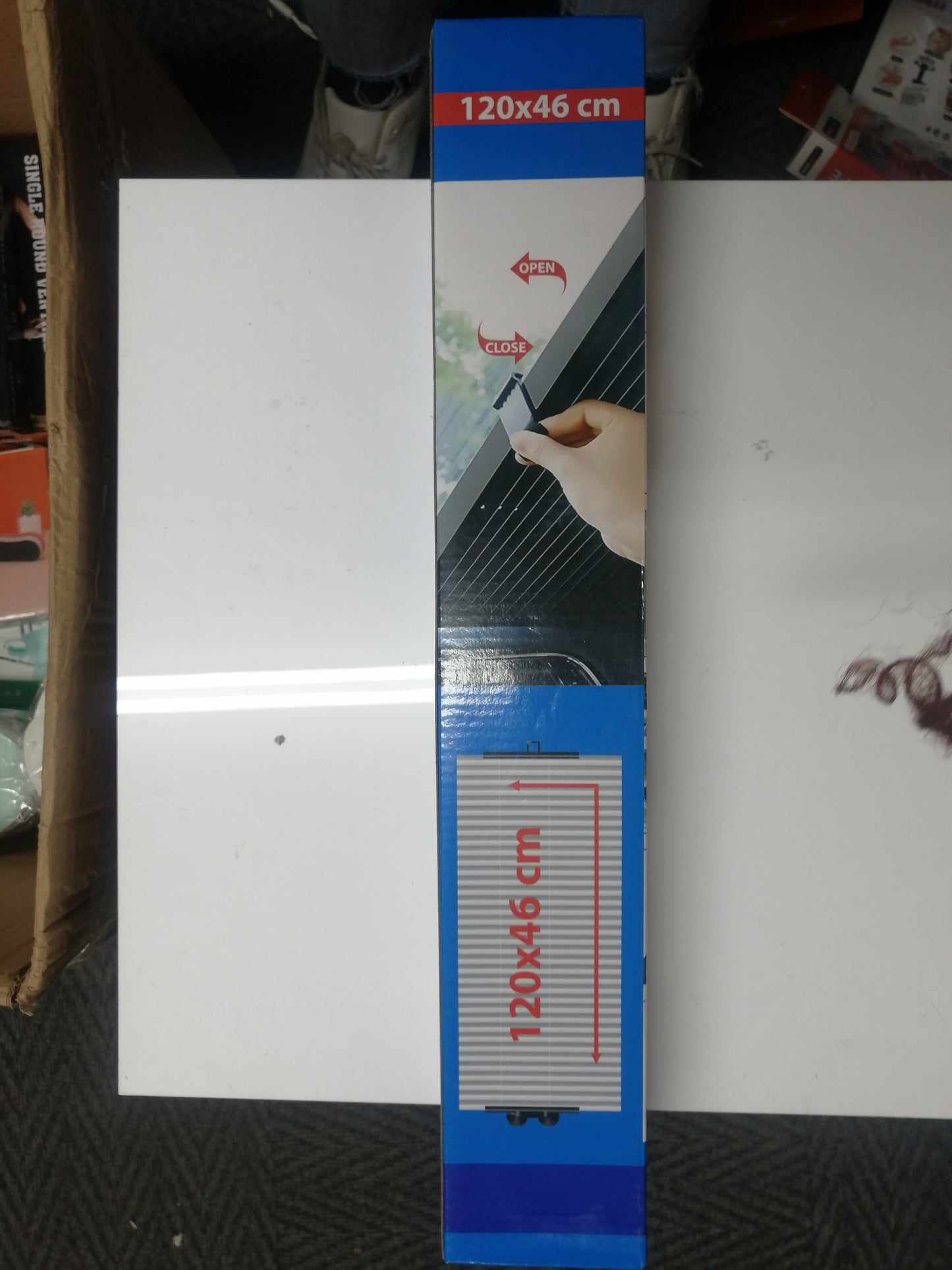 Sun shade for the windshield. On suction cups.