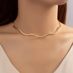 Women's Minimalist Geometric Golden Tone Metal Choker Necklace   Bohemian Vacation & Everyday Jewelry  Year Round Versatile Elegant Design for Casual or Formal Outfits  Formal Accessory  Goldtone Finish  Sleek Modern Look
