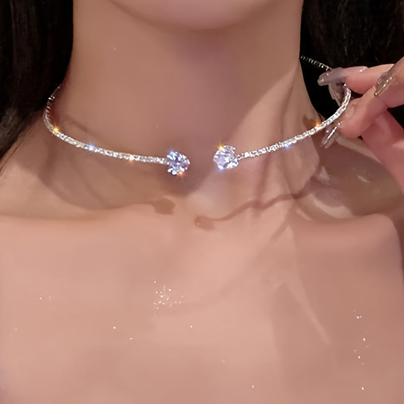 1pc Women's Sparkling Rhinestone Choker Necklace with Heart Shaped Collar   Light Luxury Bling Bling Statement Piece  Clear  Adorned Elegant Collar for Daily Wear & Party Jewelry  Year Round Versatile Necklace for Women (No Maintenance Required  Dainty La