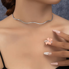 Women's Minimalist Geometric Golden Tone Metal Choker Necklace   Bohemian Vacation & Everyday Jewelry  Year Round Versatile Elegant Design for Casual or Formal Outfits  Formal Accessory  Goldtone Finish  Sleek Modern Look