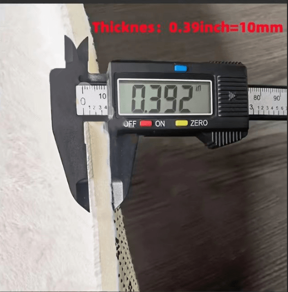 A Flannel Welcome Mat for The Entrance  Featuring a Design with Two Cute Cats  Weighing 450G/㎡  10Mm Thick And Easy to Clean  Suitable for Indoor And Outdoor Decoration  Entryways  Living Rooms  Bedrooms  Offices  Kitchens  Bathrooms  And Hallways.