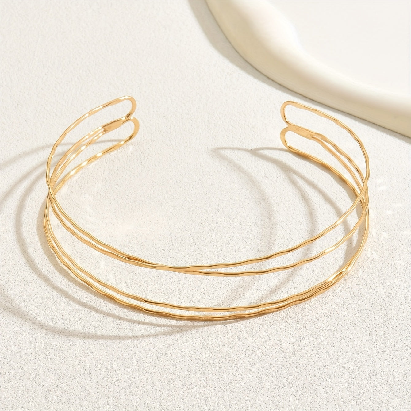 Women's Open Wave Cross Neck Choker   Minimalist Golden Tone Layered Chain Jewelry for Casual Attire  Parties & Weddings   Versatile Year Round Elegant Accessory