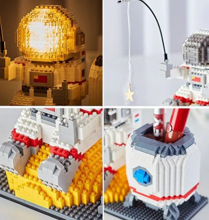 6903 Starfish Astronaut Pen Holder Bricks With LED Light 1588pcs