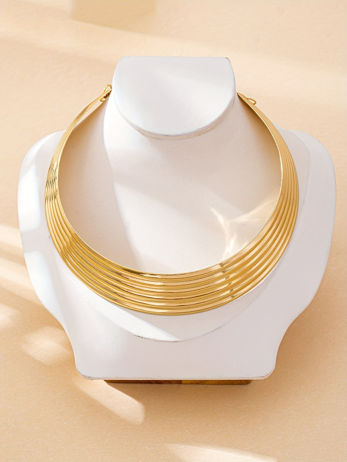 Women's Large Wide Hoop Choker Necklace   Thick Golden Toned ( Metal) Statement Jewelry  Minimalist Layering Necklace for Daily Wear & Parties  Year Round Versatile Oversized Hoop Ring like Collar Accessory  Jewlery  Christmas Brooches For Women  Layered