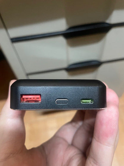 MAGNETIC WIRELESS POWERBANK